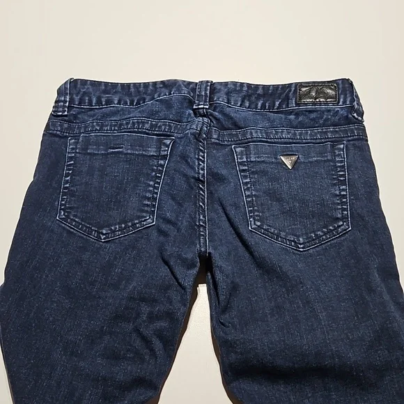 Guess Low Rise Jeans - Picture 9 of 9
